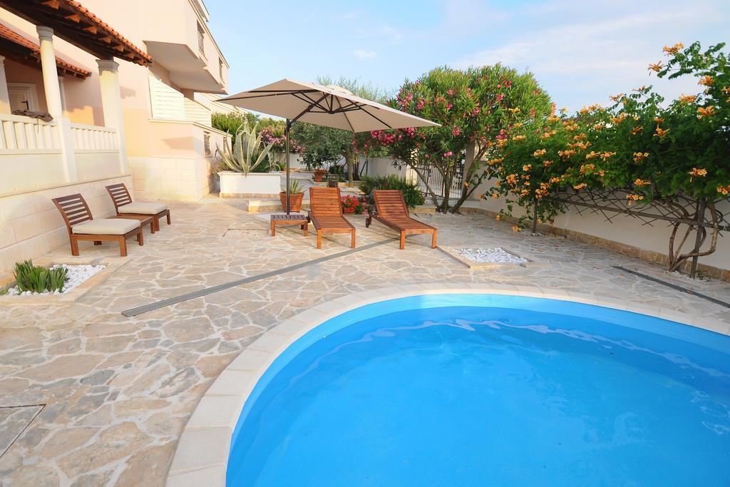 Apartments Villa Marnii Kožino Exteriér fotografie
