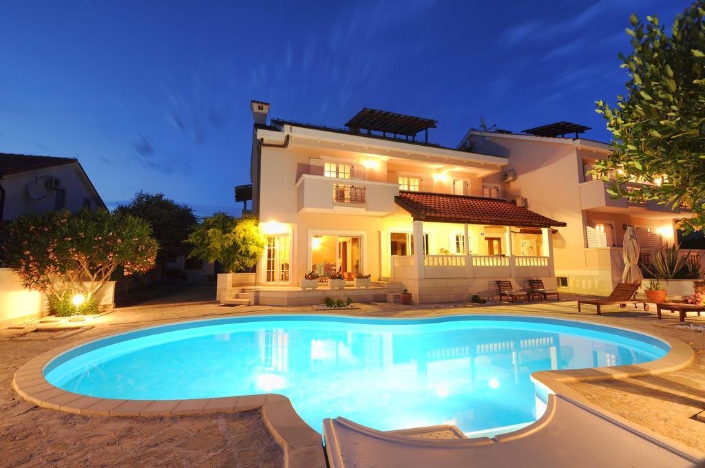 Apartments Villa Marnii Kožino Exteriér fotografie