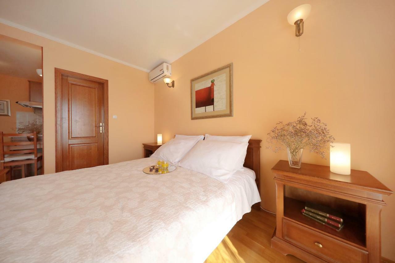 Apartments Villa Marnii Kožino Exteriér fotografie
