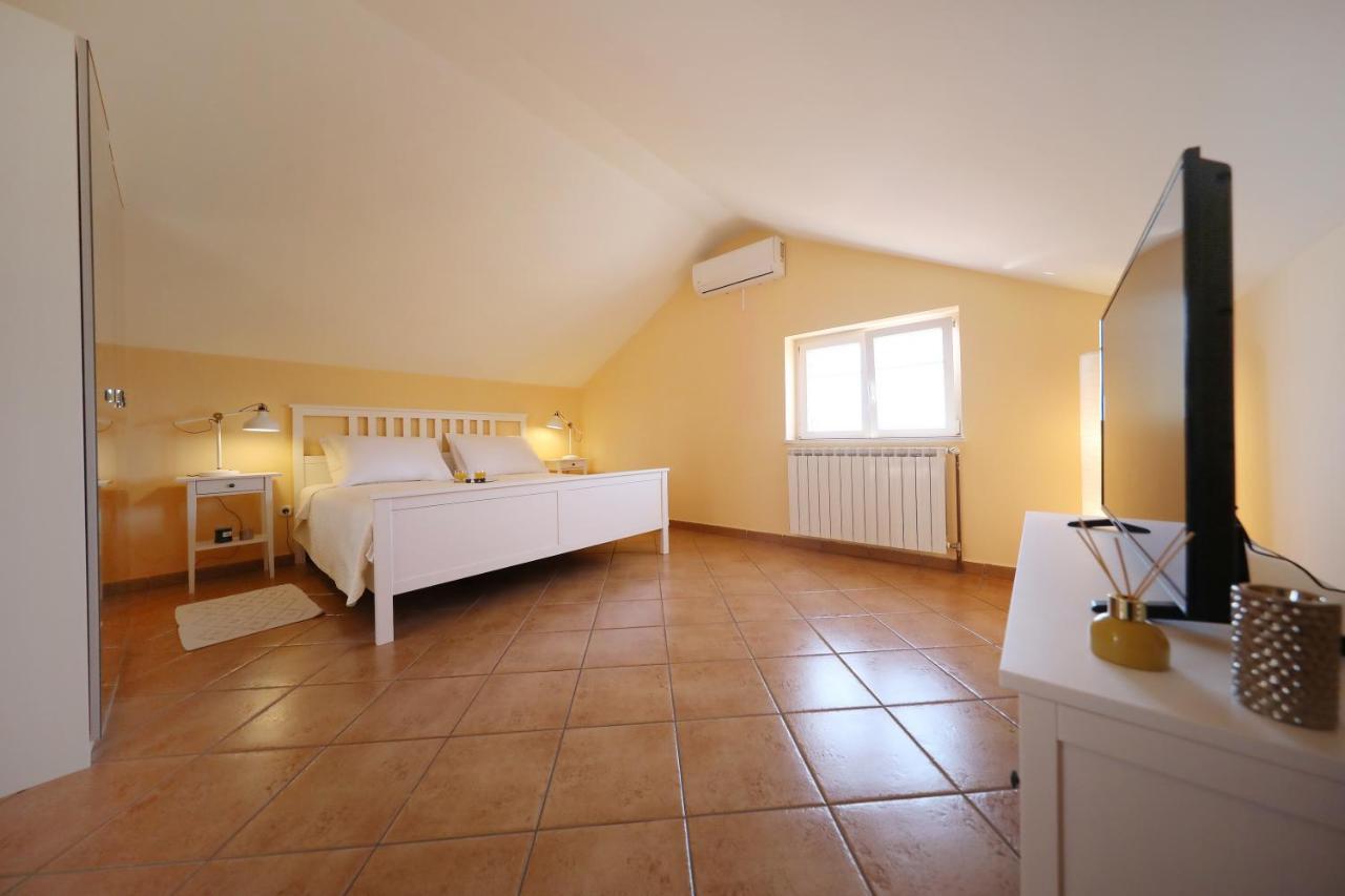 Apartments Villa Marnii Kožino Exteriér fotografie